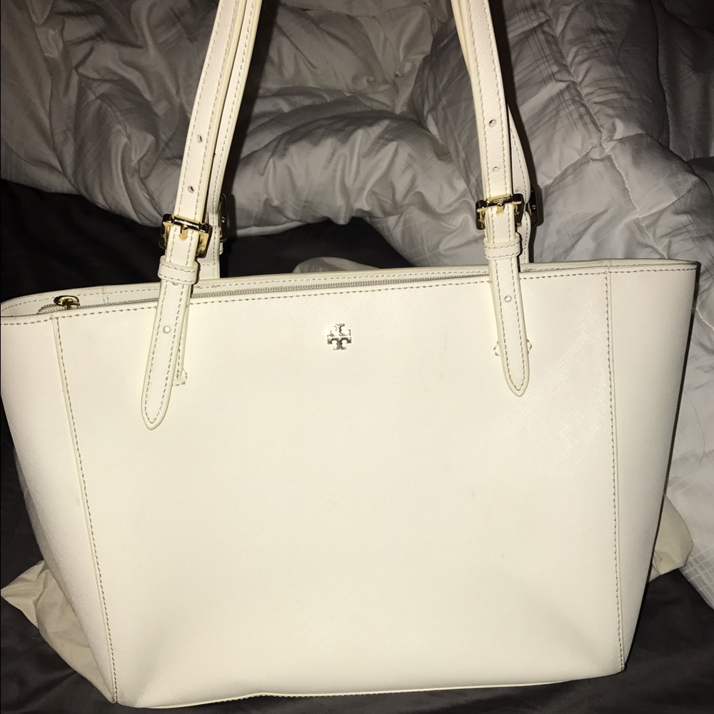 Tory Burch York Buckle Tote (small)